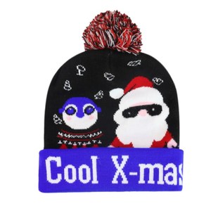 Gorro de punto jacquard unisex de reno navideño con pompón y diseño 'Let It Snow' - Product Image 3