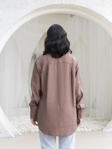 Chemisier à manches longues en popeline 100 % coton marron, coupe ample, design simple, boutonné, avec logo frontal, pour femme, décontracté, idéal pour le bureau - Product Image 3