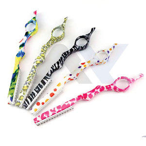 Navajas de Adelgazamiento de Cabello con Transferencia de Agua de Calidad Profesional para Salón, con Cuchillas de Alta Calidad, Disponibles en Cinco Colores Vibrantes - Product Image 1