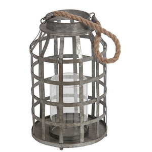 Farol de Hierro Tradicional Vintage con Superficie Resistente al Calor de Primera Calidad para Decoración de Bodas y Eventos - Product Image 1
