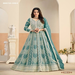 Fournisseur indien de robes Anarkali de qualité supérieure pour les fêtes, en faux georgette épaisse avec broderies, accompagnées d'un pantalon et d'un dupatta. - Product Image 1