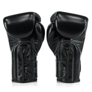 Guantes de Boxeo Fairtex Personalizados para Kickboxing, con Logotipo Personalizado, Profesionales para MMA y Muay Thai, de Cuero Vacuno, Fabricación en Fábrica - Product Image 5
