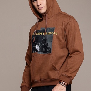 Sweat-shirt à capuche pour homme en molleton bouclette marron, avec imprimé motard et épaules tombantes, Fabricant de vêtements - Product Image 5