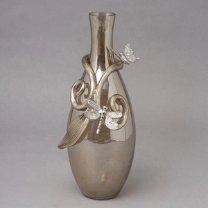 Jarrón de Flores de Vidrio con Ramas Doradas Hecho a Mano de Lujo, Decoración de Mesa para Bodas, Artículo Decorativo Costero de Aluminio de Alta Calidad y Demanda - Product Image 2