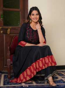 Kurta Angrakha de Algodón con Lentejuelas, Elegante Traje Étnico Indio Tradicional para Mujer, Ropa de Verano Cómoda, Informal y Festiva - Product Image 3