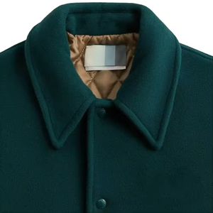 Vestes universitaires pour hommes en gros – Blousons Letterman respirants en laine Melton avec logo personnalisé pour hommes, bicolores et confortables - Product Image 4