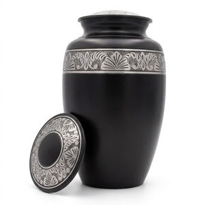 Urna Funeraria de Aluminio Negro Mate al por Mayor con Grabado de Lirio y Loto, Urna Conmemorativa para Cenizas de Adultos - Product Image 4