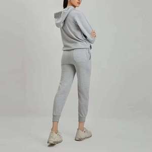 Conjunto Deportivo Cómodo para Mujer, para Entrenamiento, Ejercicio, Correr, Viajar y Uso Diario - Product Image 2