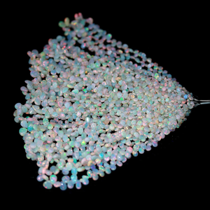 Perles de briolette en opale de feu éthiopienne en forme de poire lisse 5*7-7*9mm perles de pierre d'opale éthiopienne - Product Image 2