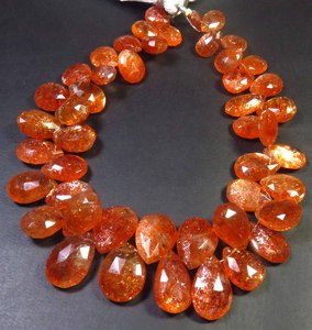 Cuentas de Piedra Solar Arcoíris Africana de Primera Calidad, Facetadas en Forma de Pera, Color Naranja, 8-14 mm, 100% Naturales, con Brillo Confeti, Gema de Piedra Solar, Hilo de 8 Pulgadas para Joyería - Product Image 1