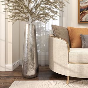 Vase à fleurs en métal contemporain pour un style d'intérieur moderne avec une finition lisse et un design décoratif - Product Image 6