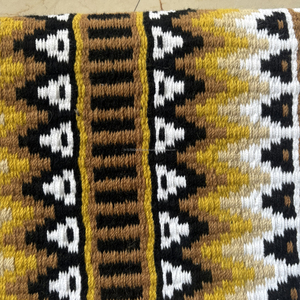 Manta de lana tejida a mano con patrón azteca para caballo, color negro, amarillo y marrón - Product Image 2