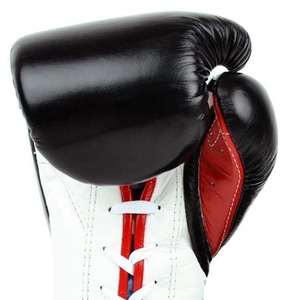Guantes de boxeo duraderos para hombres y mujeres, ideales para entrenamiento físico y sesiones de sparring, con agarre cómodo y uso prolongado. - Product Image 3