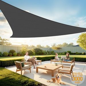Voile d'ombrage triangulaire de 12 pieds pour jardins et patios extérieurs (HDPE gris foncé) - Product Image 1
