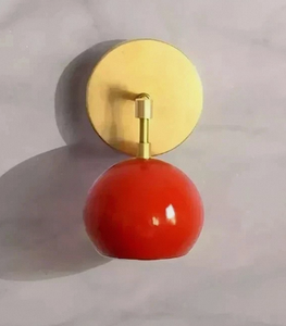 Applique Murale en Laiton Style Mid-Century, Luminaire Sputnik avec Globe en Émail Rouge, Décoration Murale pour Maison et Bureau - Product Image 2