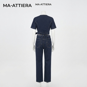Conjunto de dos piezas de mezclilla para mujer: top cruzado de manga corta y jeans de pierna ancha con lazo en la cintura, atuendo casual y moderno. - Product Image 4
