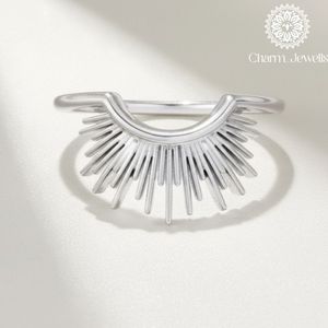 Anillo de Moissanita con Puntas Plateadas y Doradas Charm Jewells, Diseño Minimalista Unisex, Certificado IGI, para Uso Diario - Product Image 4