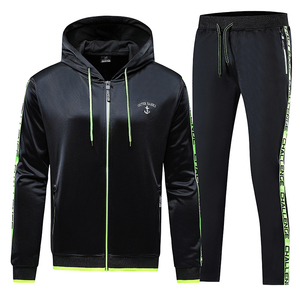 Sweat à capuche en tissu respirant, léger et confortable, idéal pour les activités sportives - Product Image 3
