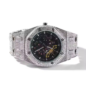 Montre à quartz moderne et élégante pour homme, sertie de diamants Moissanite, montre-bracelet de luxe pour homme, design de créateur, diamants Moissanite - Product Image 1
