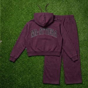 Conjunto Deportivo Casual de Dos Piezas para Mujer, Sudadera Corta Morada Lavada y Pantalones Deportivos Anchos - Product Image 6