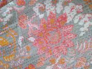 Couvre-lit imprimé floral et oiseaux, style bohème, moderne, toutes saisons, en denim patchwork, rembourrage en coton fait main, pour usage domestique - Product Image 4