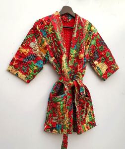 Nouveauté Veste courte imprimée farida kahlo rouge Veste Kantha Veste matelassée faite à la main Robe Kantha Manteau Kantha pour femmes - Product Image 1