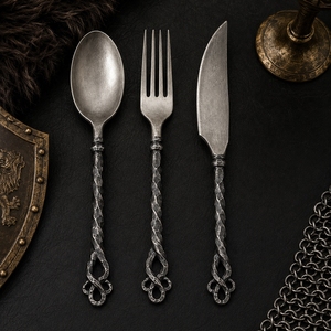 Ustensiles en acier réutilisables avec étui de rangement en cuir, ensemble de couverts médiévaux artisanaux, cuillère, fourchette, couteau, vaisselle de table - Product Image 4