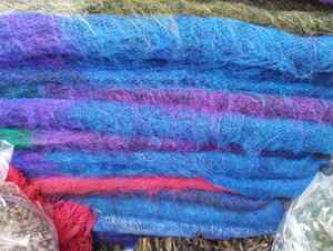 Écharpe longue rayée en acrylique solide pour femme, faite à la main au Népal, pour l'hiver et les températures froides, Asthamangal Gift & Craft, séchage rapide - Product Image 4