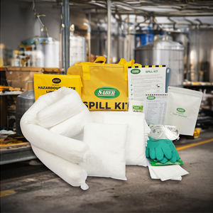 Kit anti-déversement d'hydrocarbures portable de 45 litres, sac de voyage, ensemble absorbant d'urgence avec tampons et chaussettes pour usage marin, camion et industriel - Product Image 1