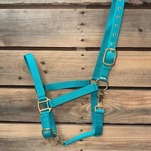 Harnais de cheval en nylon de qualité supérieure, disponible en plusieurs couleurs et tailles personnalisées, harnais d'équitation pour courses de chevaux avec quincaillerie en nickel ou en laiton - Product Image 1