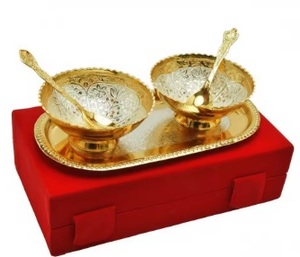 ชุดชามเสิร์ฟลายต้นปาล์มทำจากเหล็กและทองเหลือง สำหรับใช้ในช่วงรอมฎอนและงานเฉลิมฉลองอย่างมีสไตล์ - Product Image 5