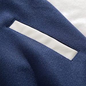 Veste universitaire pour homme de haute qualité, couleur bleue et manches blanches, veste universitaire d'hiver pour garçons avec broderie en chenille - Product Image 4