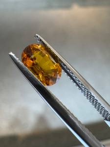 Zafiro Amarillo Natural, Corte Ovalado, 1.40CT, Gema Suelta Facetada de Ceilán con Juego de Color para Joyería, Piedras Naturales - Product Image 2