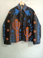 Veste pour femme en velours noir brodée de fleurs et de cactus de style vintage, faite à la main, style bohème occidental, veste Suzani, blazer d'hiver pour femmes