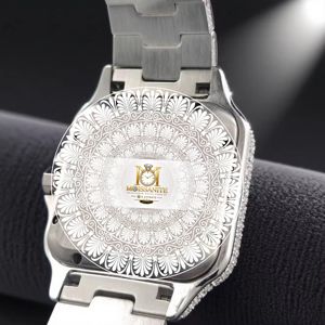 Reloj de Pulsera para Hombre de Alta Calidad con Movimiento de Cuarzo, Moissanita VVS, Acero Inoxidable, Esfera Árabe con Incrustaciones, Caja Plateada, Día/ Fecha - Product Image 4