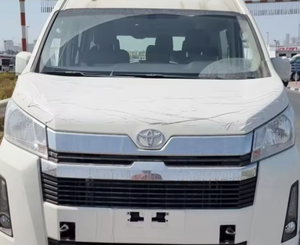 Hiace GL Techo Alto, 15 Plazas, 9 Asientos, Volante a la Derecha, Modelo KEI, Venta de Piezas de Acero/Aluminio para Modificación - Product Image 3
