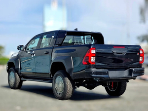 โตโยต้า ไฮลักซ์ V6 G R Sport ดับเบิ้ลแค็บ 4x4 ปี 2024 ใหม่เอี่ยม 299 แรงม้า 4000+ ซีซี 6 สูบ พวงมาลัยซ้าย เกียร์อัตโนมัติ - Product Image 2