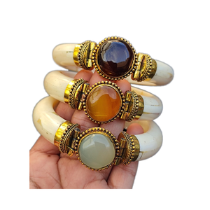 Brazalete Ajustable Hecho a Mano, Estilo Vintage, Ecológico, con Huesos, Imitación Antigua, Moderno, de la Marca India Rani Industries - Product Image 1