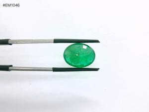 Esmeralda Verde 3A 100% Natural de Zambia, Corte Ovalado Facetado, 7.36ct, Gema Suelta de Alta Calidad para la Creación de Joyería Personalizada - Product Image 2