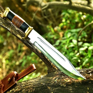 Couteau utilitaire traditionnel fait main en acier Damas à pointe clip, manche en Micarta, étui en peau de crocodile - OEM - Product Image 4