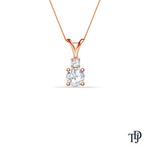 Colgante de Oro de 10K con Diamante Redondo Cultivado en Laboratorio, Montura en V de Cuatro Puntas, Elegante Dije de Diamante - Product Image 2