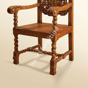Sillón de Lujo Hecho a Mano en Madera Maciza con Tallado Barroco Ornamentado y Patas en Espiral de Cebada - Product Image 4