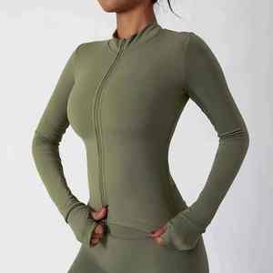 Vêtements de sport personnalisés pour femmes, ensemble de yoga, legging et soutien-gorge de yoga, vêtements de sport de haute qualité, ensemble de vêtements de yoga - Product Image 4