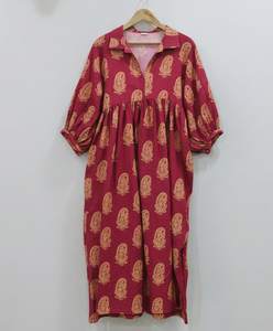 Robe longue 100% coton doux, faite main, écologique, naturelle, coupe trapèze, tie-dye, pour le bureau - Product Image 1