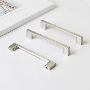 Tirador de Barra Cuadrada de Aleación de Aluminio a Precio Económico, Tirador Moderno y Minimalista para Muebles de Cocina y Baño - Product Image 1