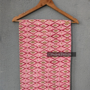 ผ้าฝ้ายแท้คุณภาพส่งออก สีชมพูสไตล์โบโฮ ลายอิคัต สำหรับผลิตเสื้อผ้า - Product Image 6