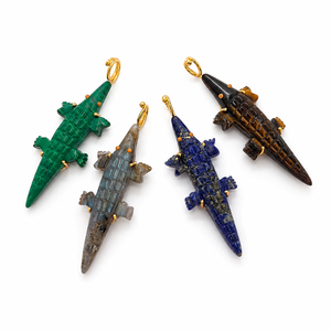 Pendentif Crocodile en Labradorite en Gros, Laiton Plaqué Or, Sculpture Animale, Bijou Bohème, Breloque, Conception Personnalisée OEM - Product Image 3