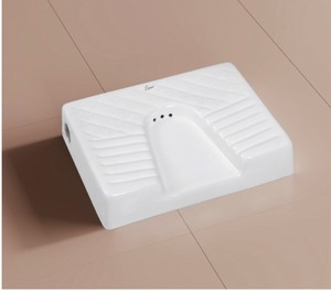 Urinoir moderne en céramique de haute qualité, durable et hygiénique, pour usage hospitalier, 435x340x100mm, à poser au sol, garantie à vie - Product Image 1