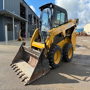 Chargeuse compacte sur pneus CAT 232D3 à prix de gros avec une construction d'excellente qualité pour la manutention de matériaux lourds - Product Image 6