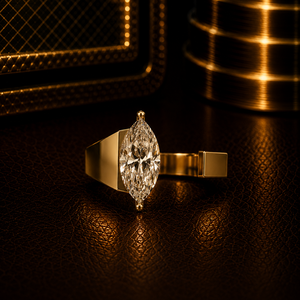 Anillo de compromiso unisex de oro de 14K con diamante de laboratorio de corte marquesa de 1.00 ct, certificado IGI, diseño geométrico de banda abierta y envolvente. - Product Image 1